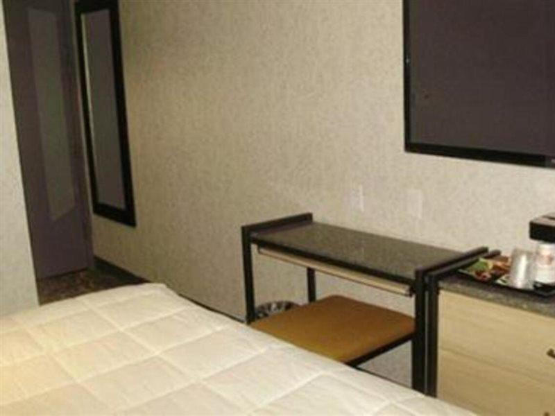 Rodeway Inn Near Jfk Airport New York Esterno foto